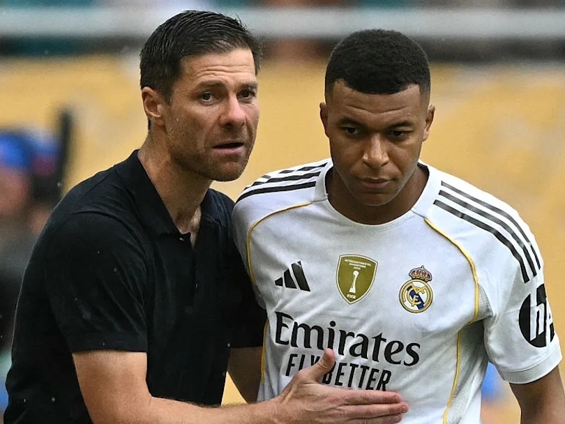 部世界杯开, 阿隆索自接, 开局良好固 部世界杯开, 阿隆索自接, 开局良好固