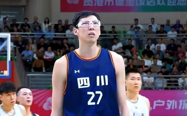 四川队这边, 斩获热身赛, 胡金秋