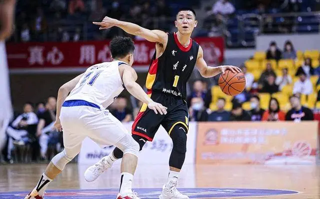 高诗岩, 日晚上, 辽宁队以