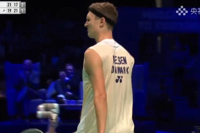 丹麦羽毛球, 的情况下被